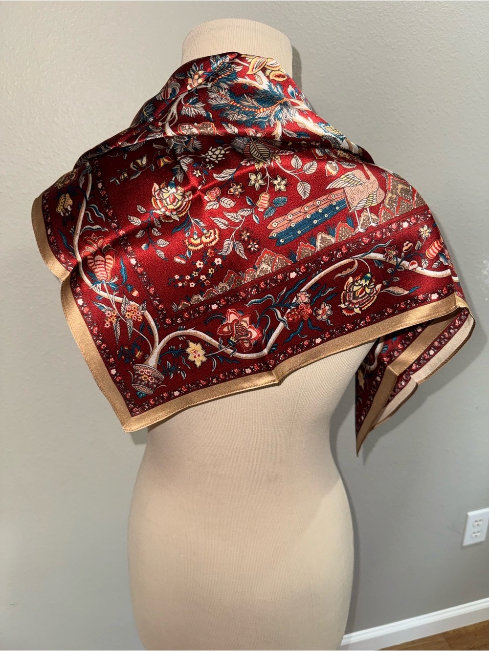 100% Pure Mulberry Silk Square Scarf 26”x26" Women Neckerchief Headscarf - Picture 3 of 9